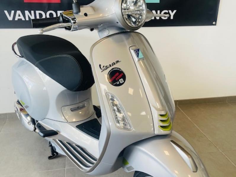 VESPA PRIMAVERA 125 TECH -210 KM - LEASING 56 EUROS/MOIS *