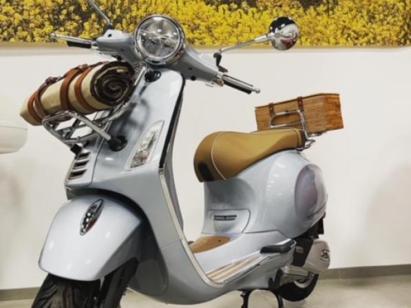 NOUVELLE VESPA PRIMAVERA PIC NIC 50 ou 125cc