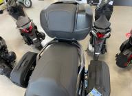 ARRIVAGE SACOCHES LATERALES MP3 530 / 400 2023