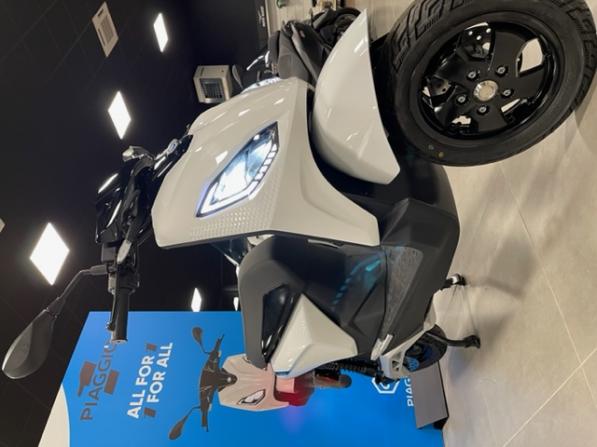 NOUVEAU PIAGGIO ONE 100% ELECTRIQUE A VENIR DECOUVRIR ET A ESSAYER !!